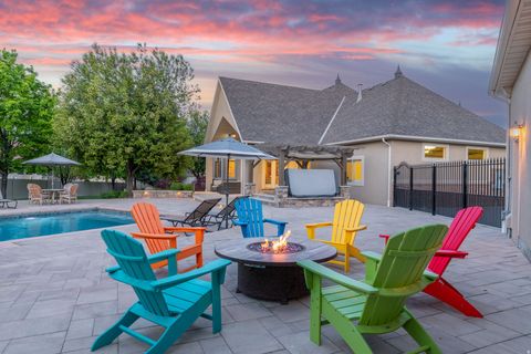 Tiny photo for 2312 W GALLANT FOX CT S, South Jordan, UT 84095 (MLS # 2154004)