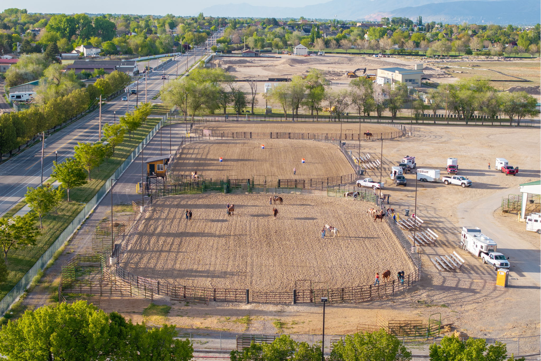 TRIPLE CROWN - Residential