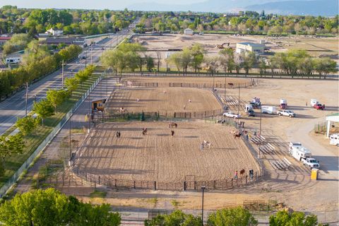 Tiny photo for 2312 W GALLANT FOX CT S, South Jordan, UT 84095 (MLS # 2154004)