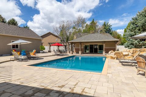 Tiny photo for 2312 W GALLANT FOX CT S, South Jordan, UT 84095 (MLS # 2154004)