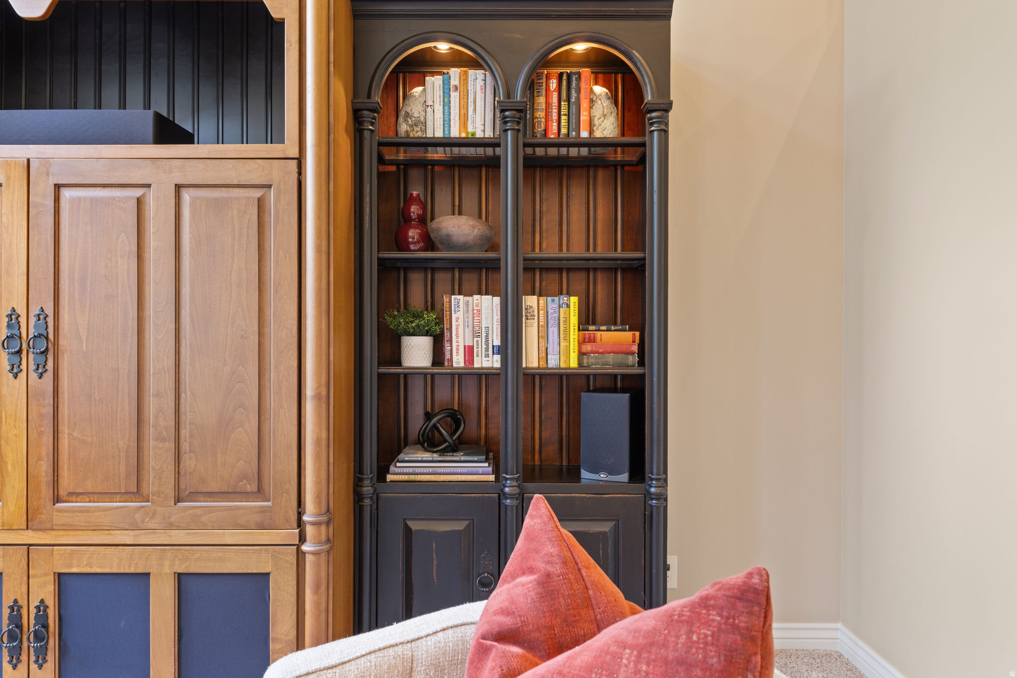 TRIPLE CROWN - Residential