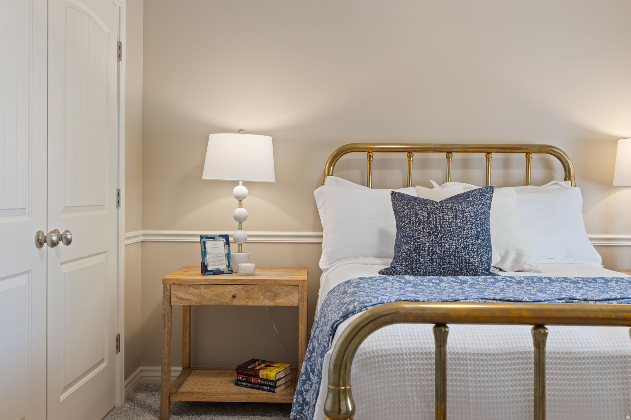 TRIPLE CROWN - Residential