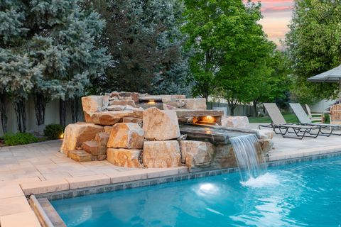 Tiny photo for 2312 W GALLANT FOX CT S, South Jordan, UT 84095 (MLS # 2154004)