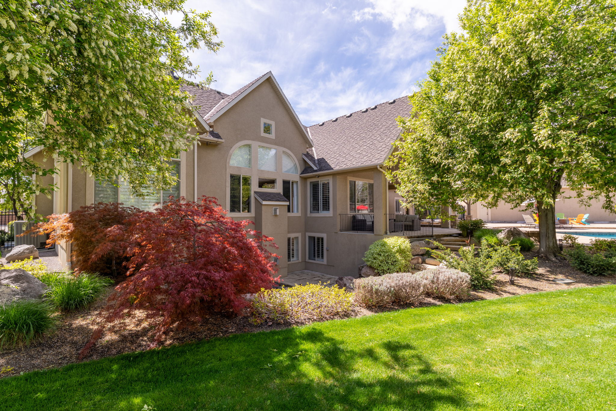 TRIPLE CROWN - Residential