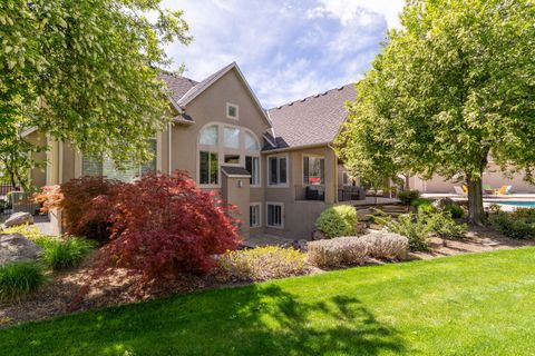 Tiny photo for 2312 W GALLANT FOX CT S, South Jordan, UT 84095 (MLS # 2154004)