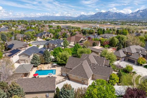Tiny photo for 2312 W GALLANT FOX CT S, South Jordan, UT 84095 (MLS # 2154004)