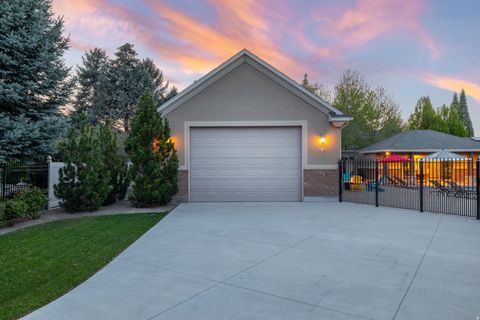 Tiny photo for 2312 W GALLANT FOX CT S, South Jordan, UT 84095 (MLS # 2154004)