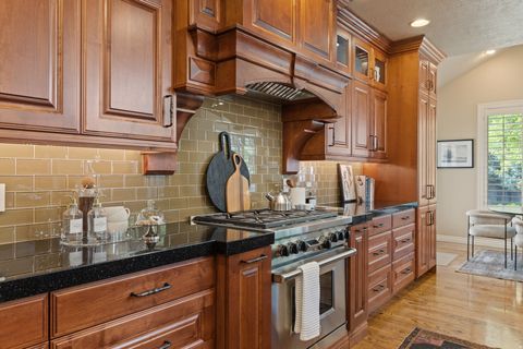 Tiny photo for 2312 W GALLANT FOX CT S, South Jordan, UT 84095 (MLS # 2154004)
