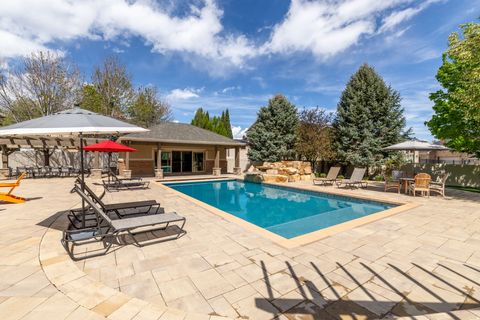 Tiny photo for 2312 W GALLANT FOX CT S, South Jordan, UT 84095 (MLS # 2154004)