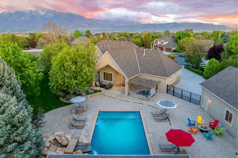 Tiny photo for 2312 W GALLANT FOX CT S, South Jordan, UT 84095 (MLS # 2154004)