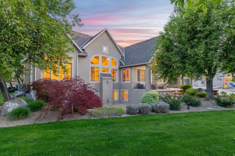 Tiny photo for 2312 W GALLANT FOX CT S, South Jordan, UT 84095 (MLS # 2154004)