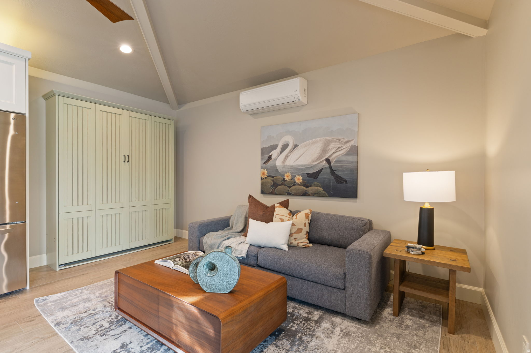 TRIPLE CROWN - Residential