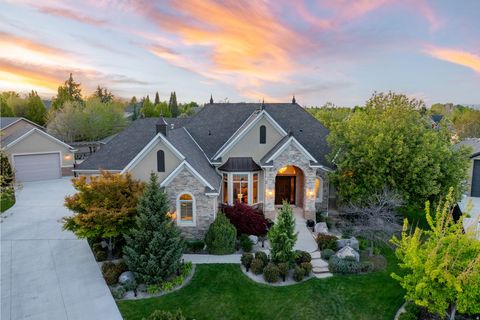 Tiny photo for 2312 W GALLANT FOX CT S, South Jordan, UT 84095 (MLS # 2154004)