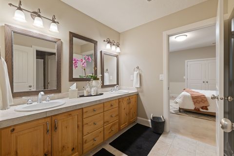 Tiny photo for 2312 W GALLANT FOX CT S, South Jordan, UT 84095 (MLS # 2154004)