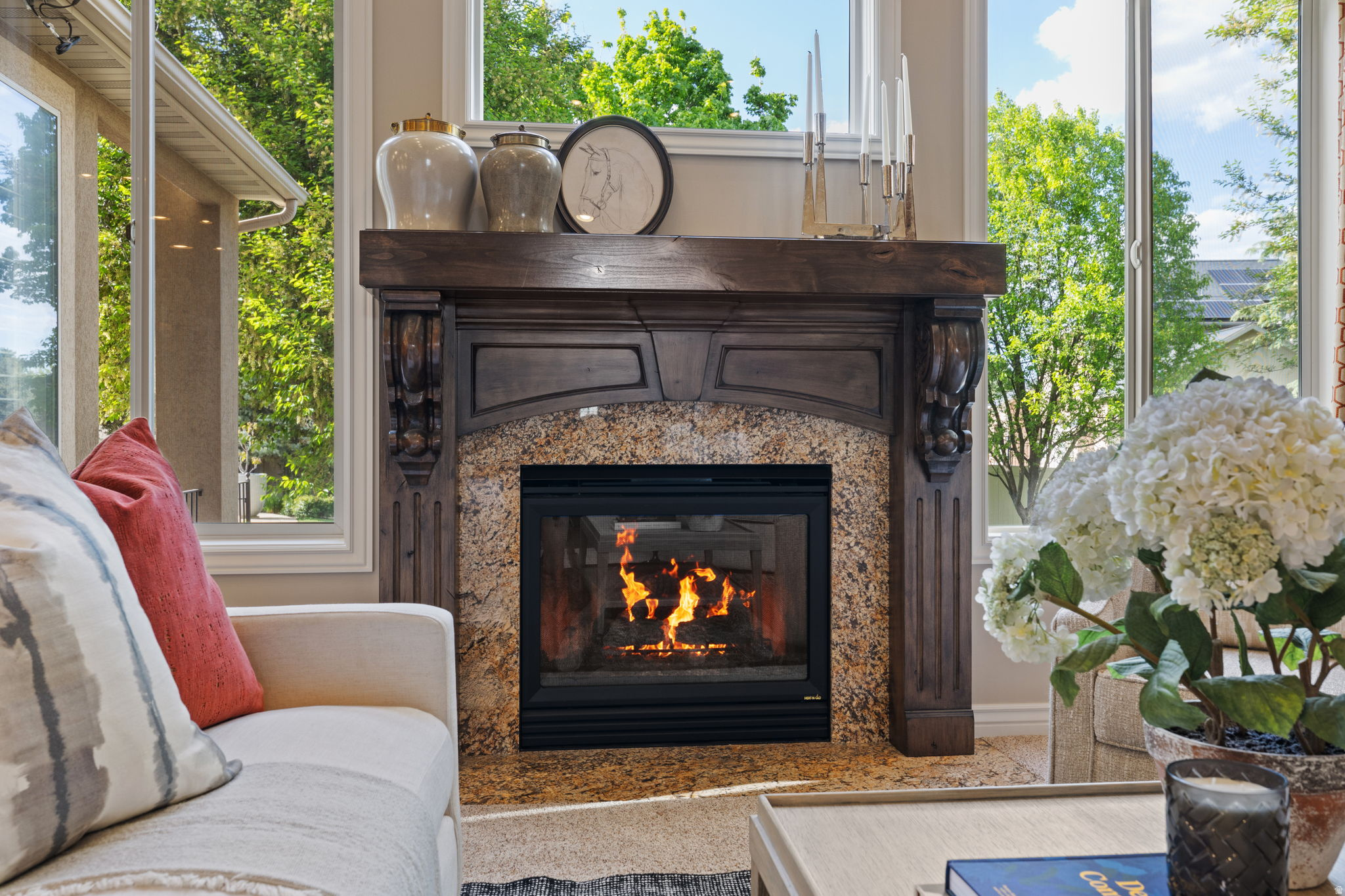 TRIPLE CROWN - Residential