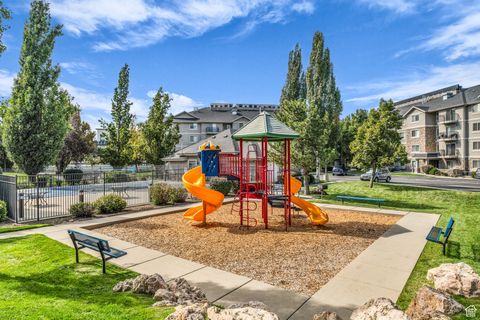 Tiny photo for 1230 E PRIVET DR #103, Cottonwood Heights, UT 84121 (MLS # 2114777)