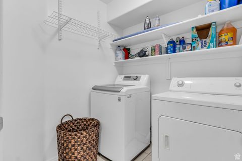 Tiny photo for 1230 E PRIVET DR #103, Cottonwood Heights, UT 84121 (MLS # 2114777)