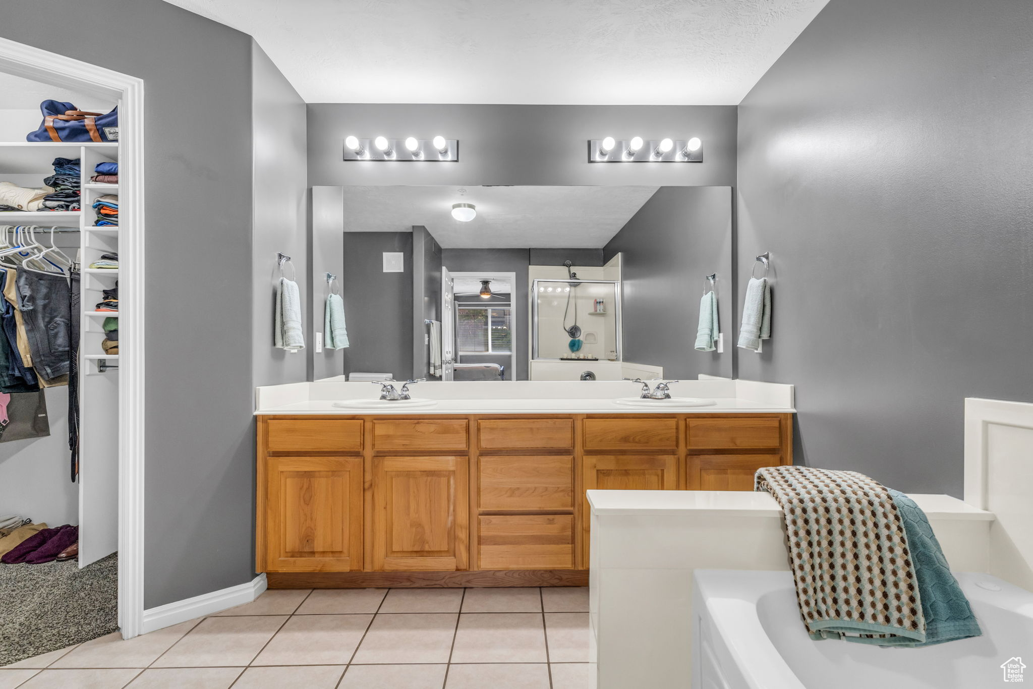 STONE HAVEN - Residential