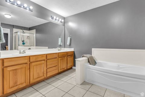 Tiny photo for 1230 E PRIVET DR #103, Cottonwood Heights, UT 84121 (MLS # 2114777)