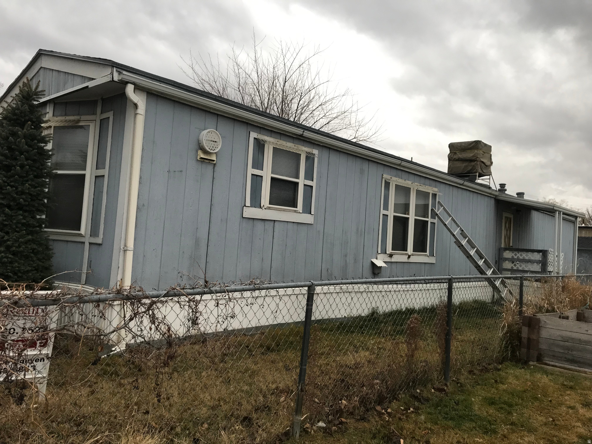 HACIENDA MOBILE PARK - Residential