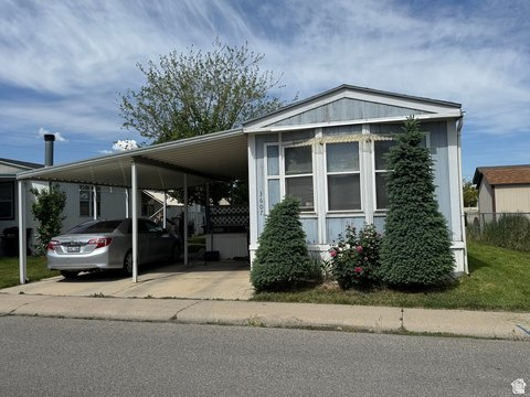 HACIENDA MOBILE PARK - Residential