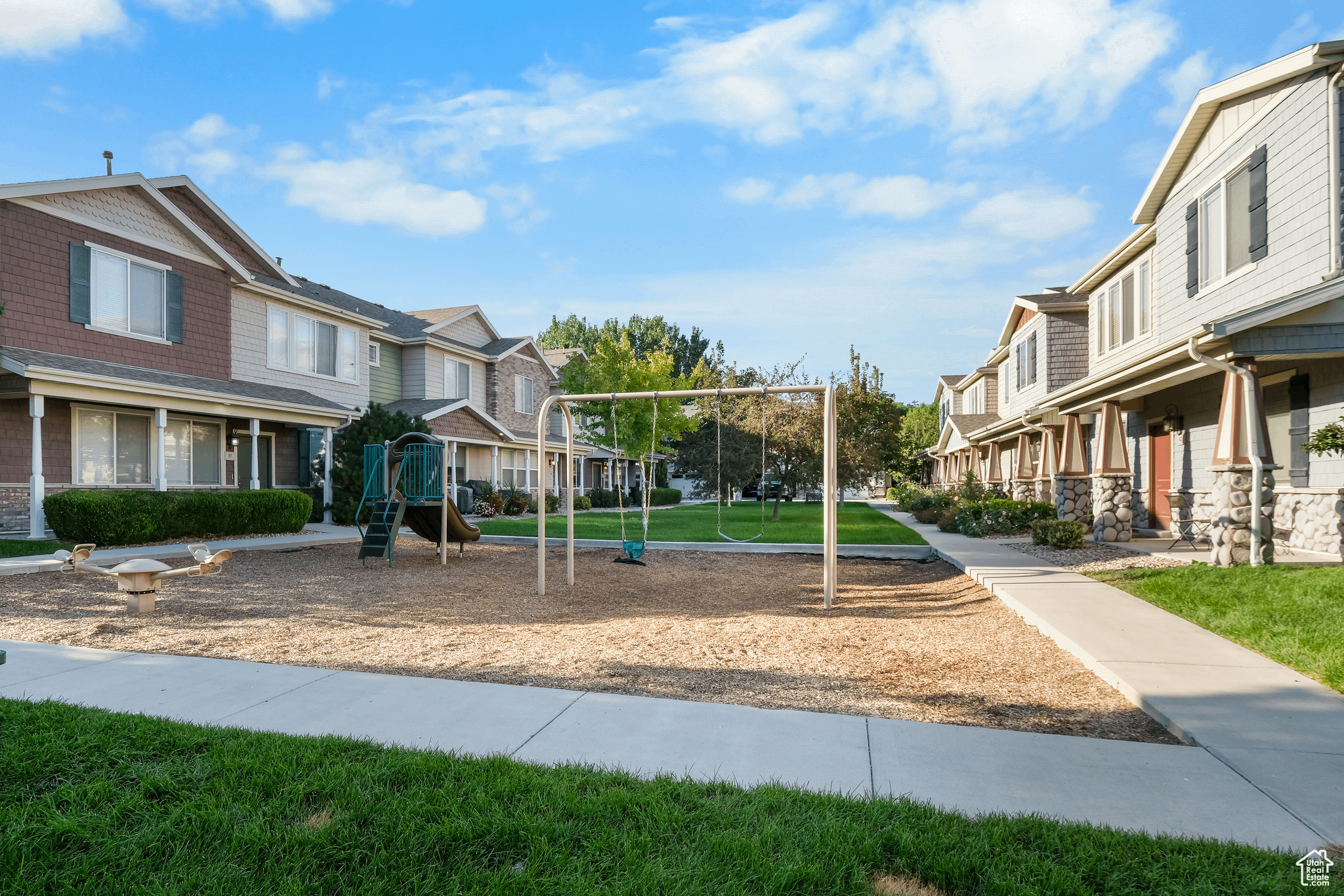 ROCKWELL CONDO - Residential