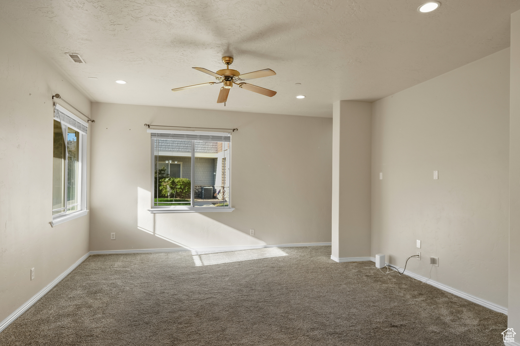 ROCKWELL CONDO - Residential