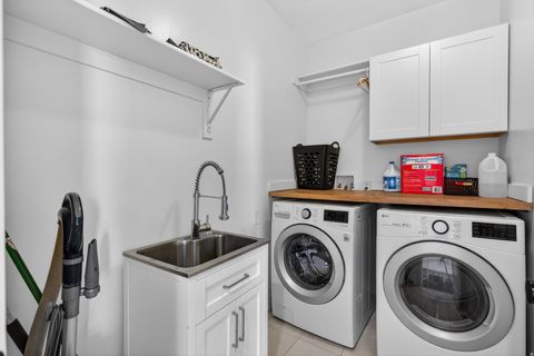 Tiny photo for 893 N 1580 E, Lehi, UT 84043 (MLS # 2147077)