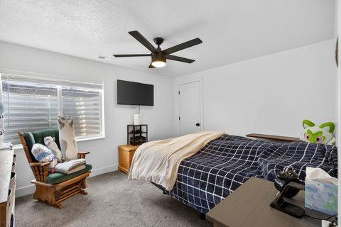 Tiny photo for 893 N 1580 E, Lehi, UT 84043 (MLS # 2147077)