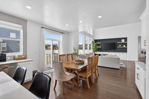 Tiny photo for 893 N 1580 E, Lehi, UT 84043 (MLS # 2147077)