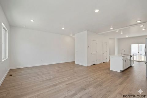 Tiny photo for 3948 N COUGAR LN, Eagle Mountain, UT 84005 (MLS # 2121978)