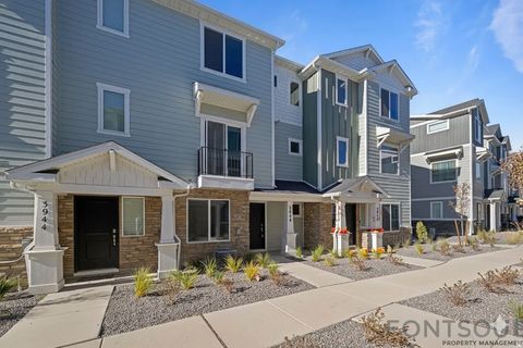 Photo of 3948 N COUGAR LN, Eagle Mountain, UT 84005 (MLS # 2121978)