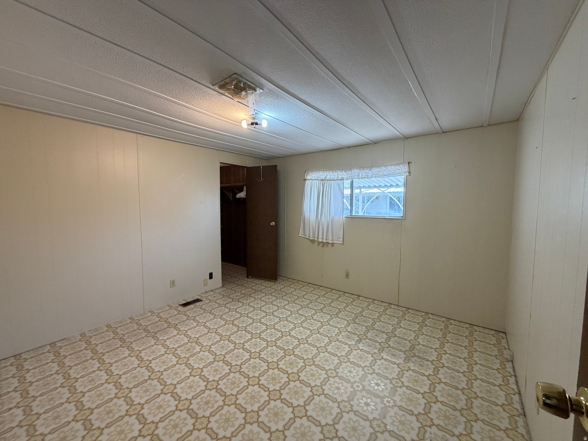 MONTE VISTA - Residential