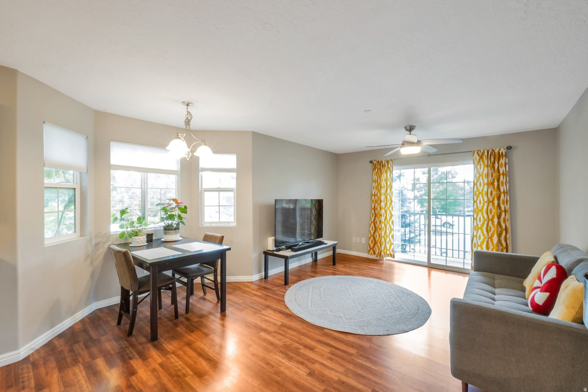VINTAGE ON THE BLUFFS - Residential