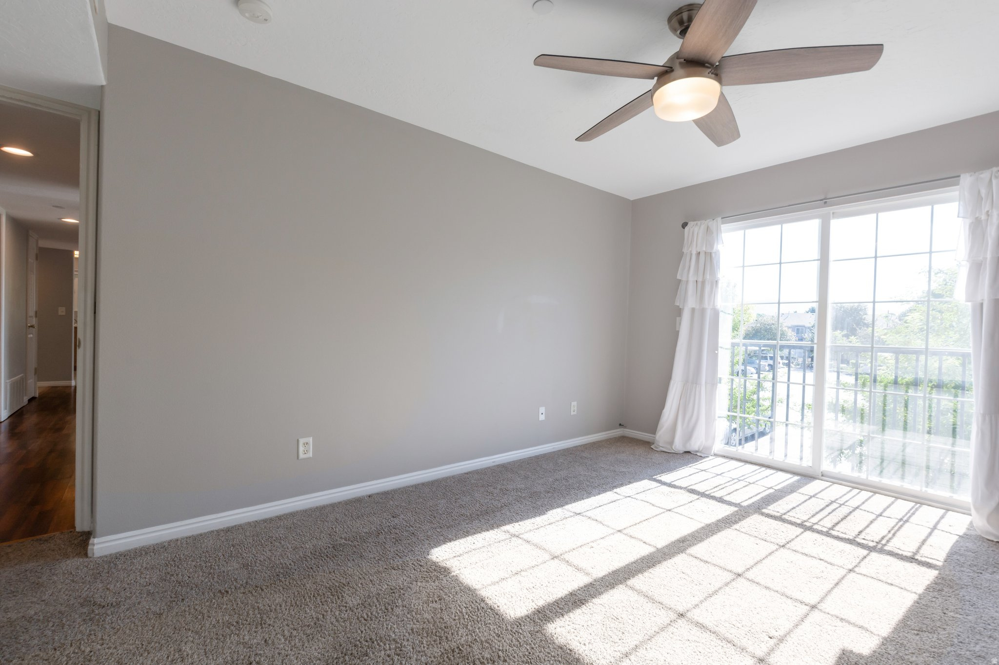 VINTAGE ON THE BLUFFS - Residential