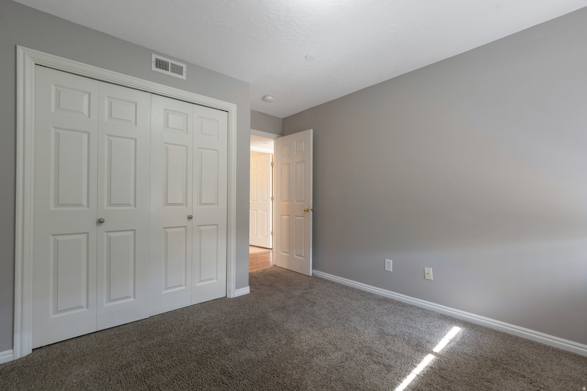 VINTAGE ON THE BLUFFS - Residential