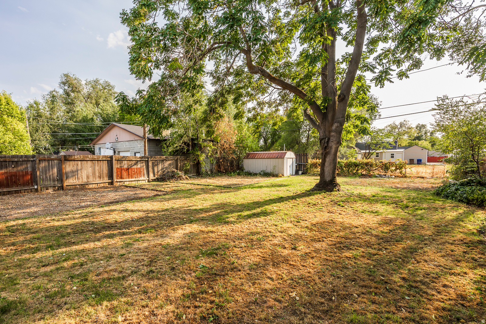 GLENDALE GARDENS - Residential
