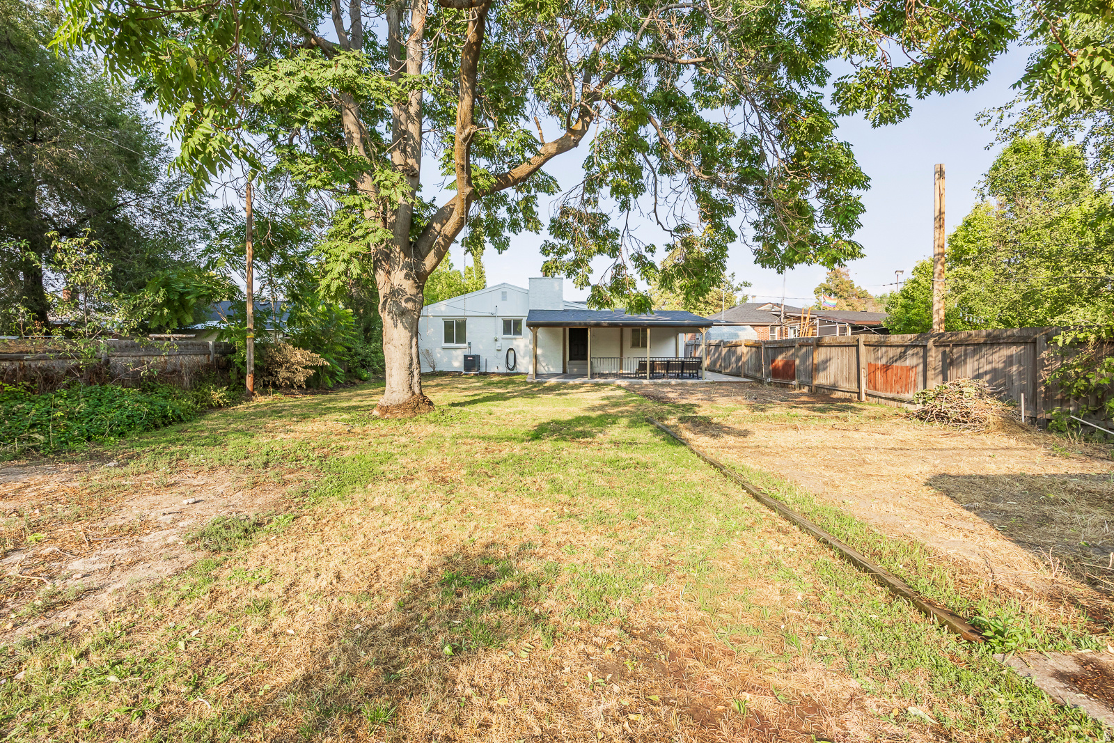 GLENDALE GARDENS - Residential