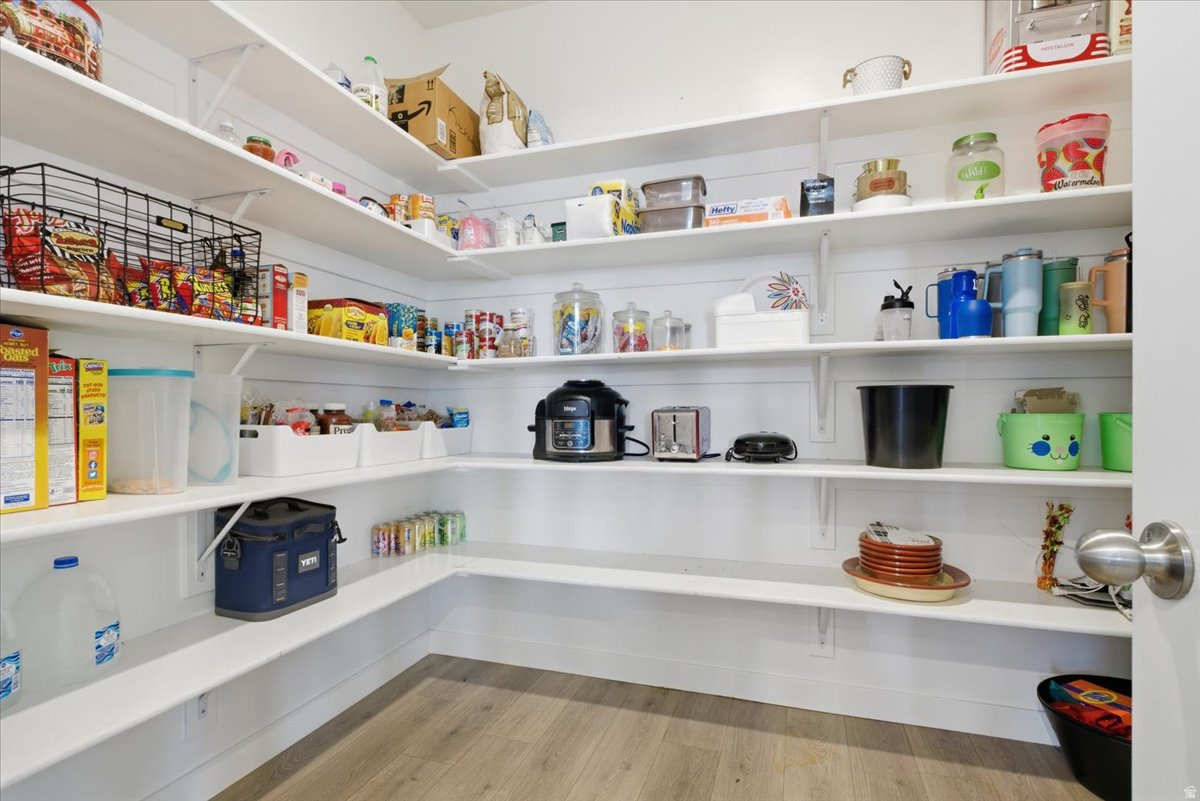 DAYBREAK - Residential