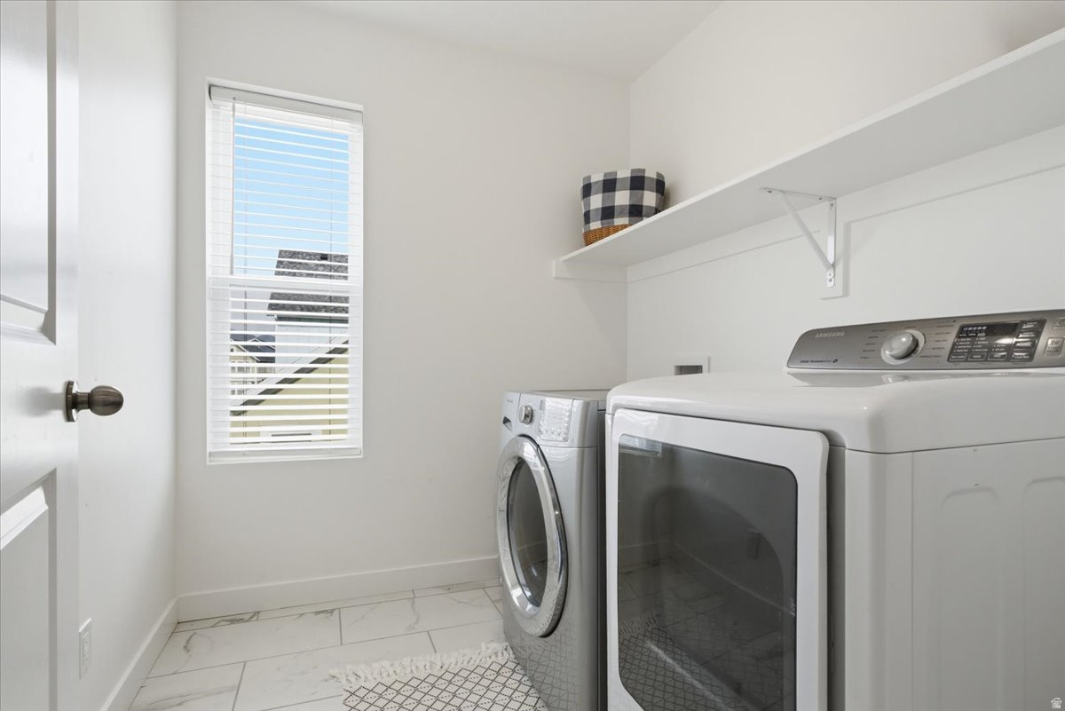 DAYBREAK - Residential