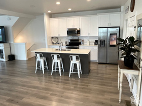 DAYBREAK - Residential