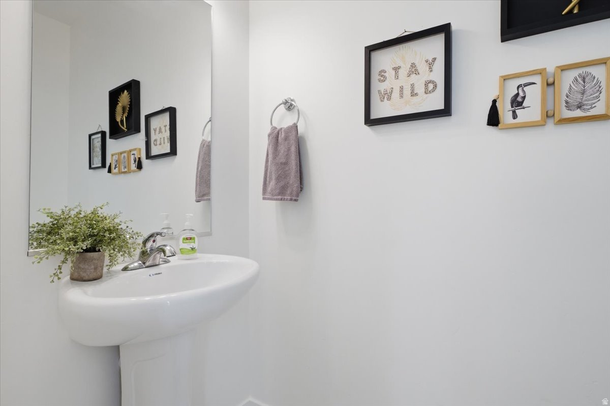 DAYBREAK - Residential