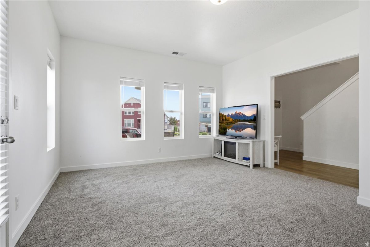 DAYBREAK - Residential