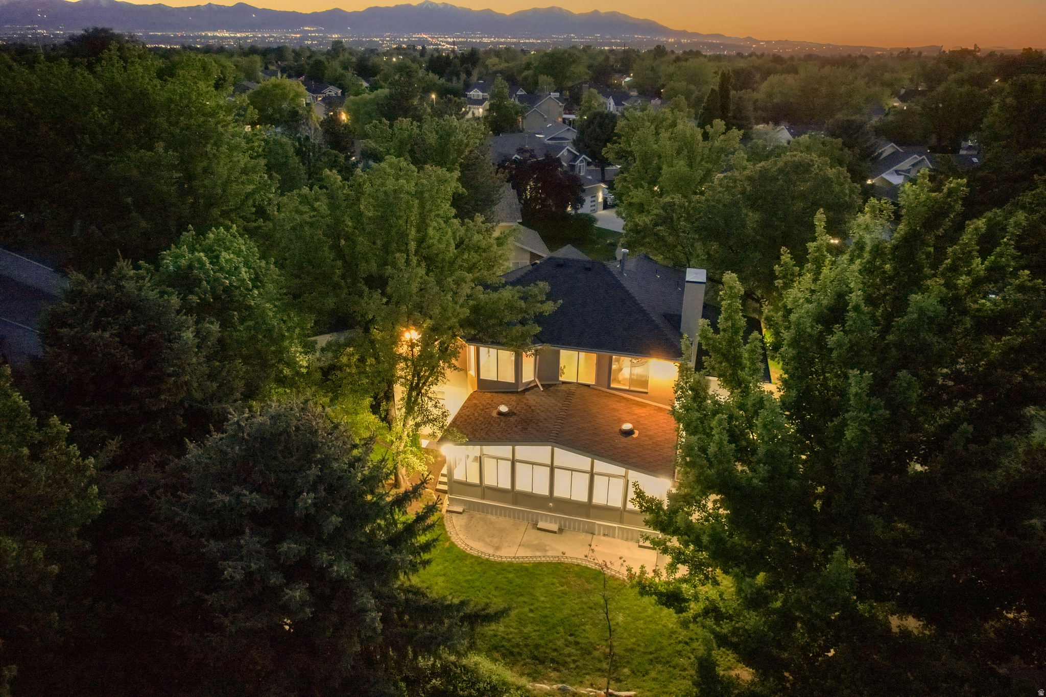 HIGH POINT - Residential