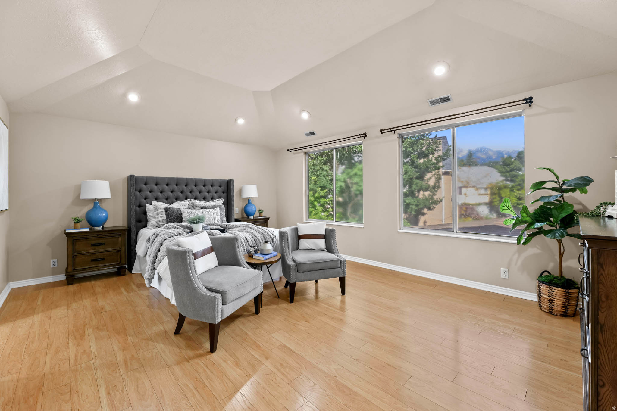 HIGH POINT - Residential