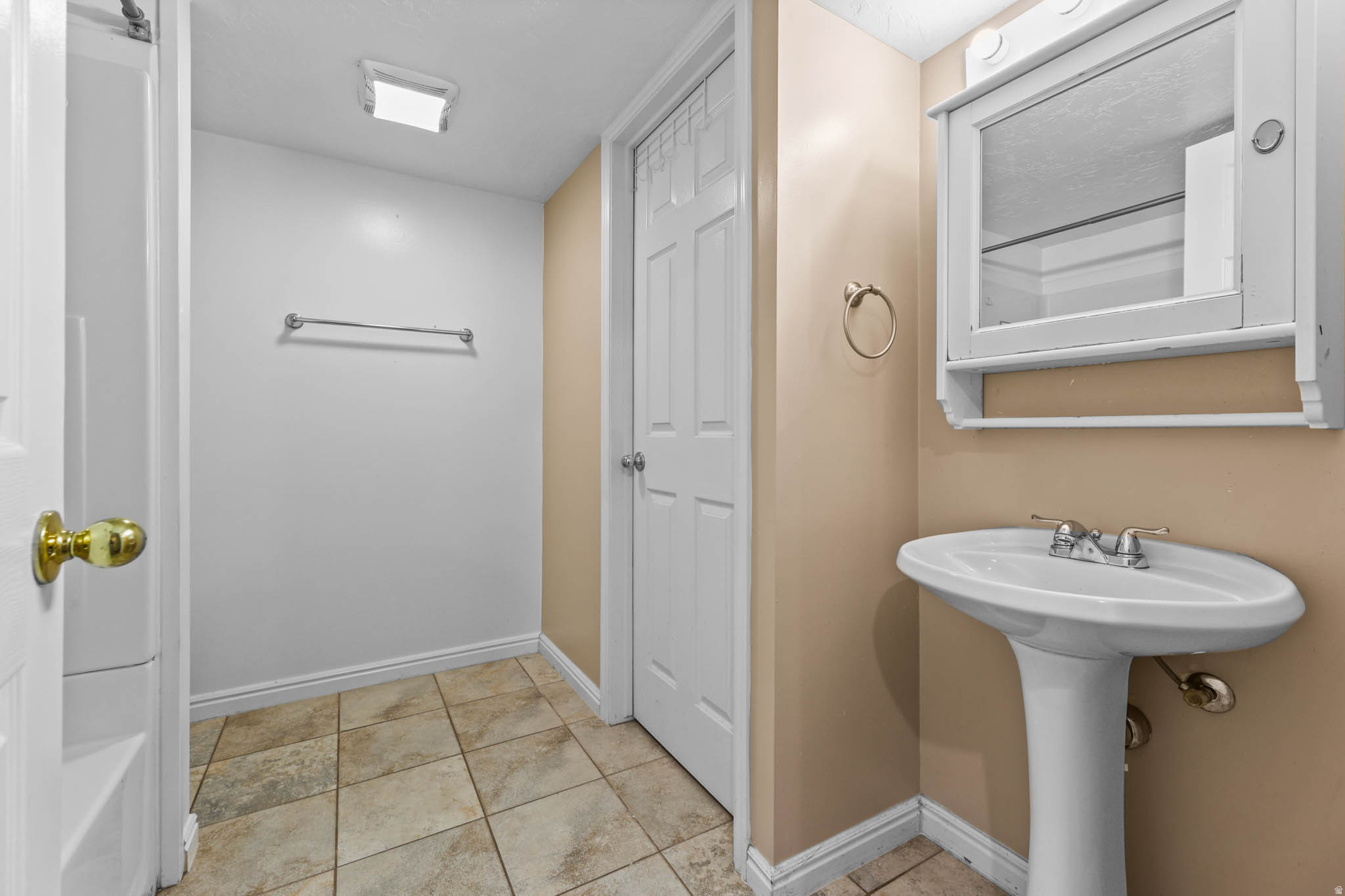 HIGH POINT - Residential