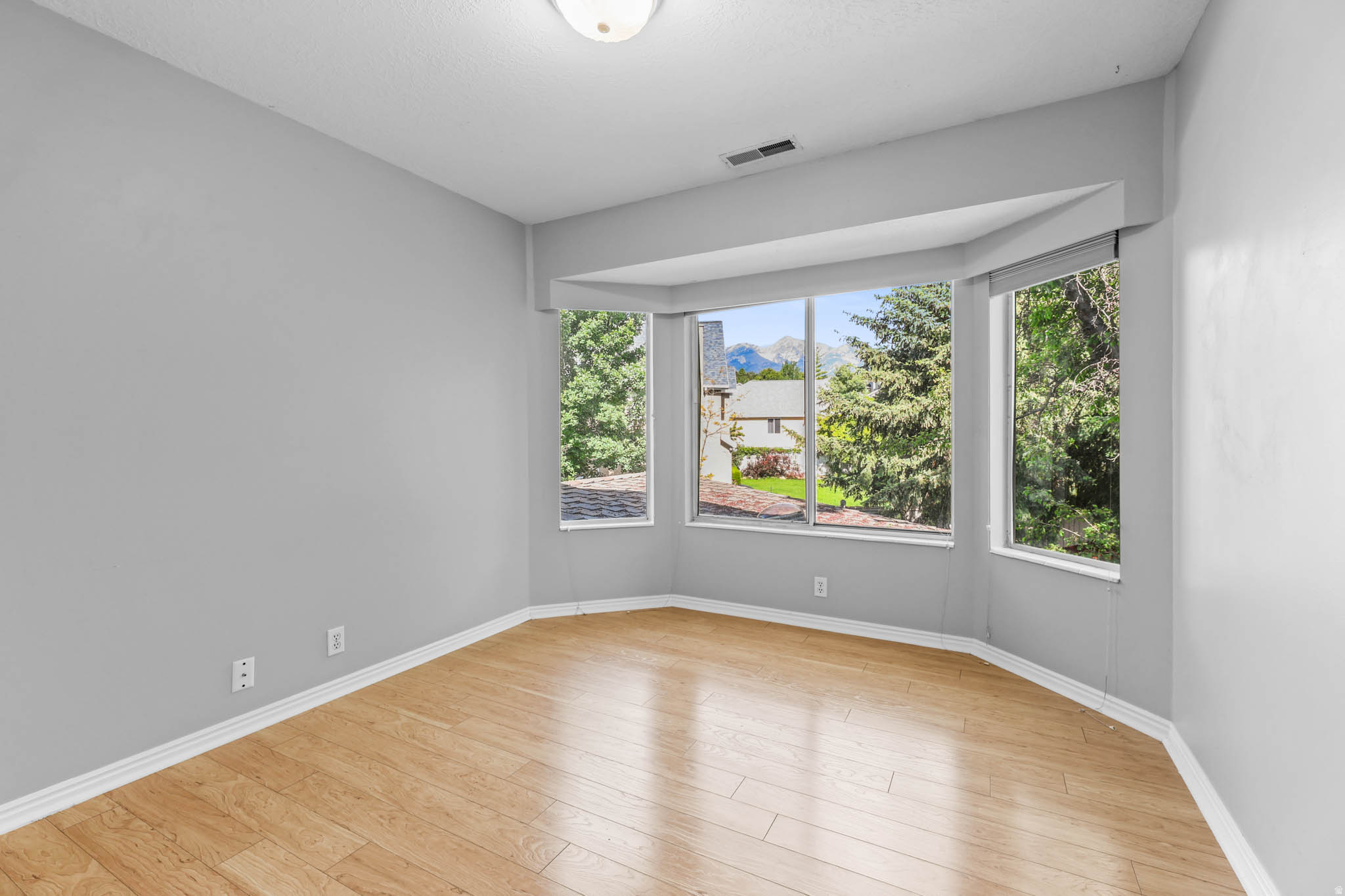 HIGH POINT - Residential