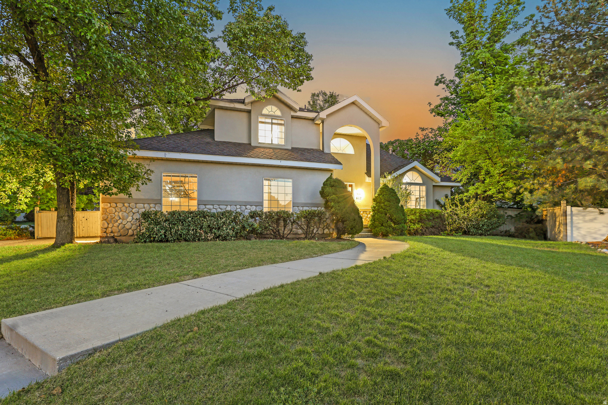 HIGH POINT - Residential