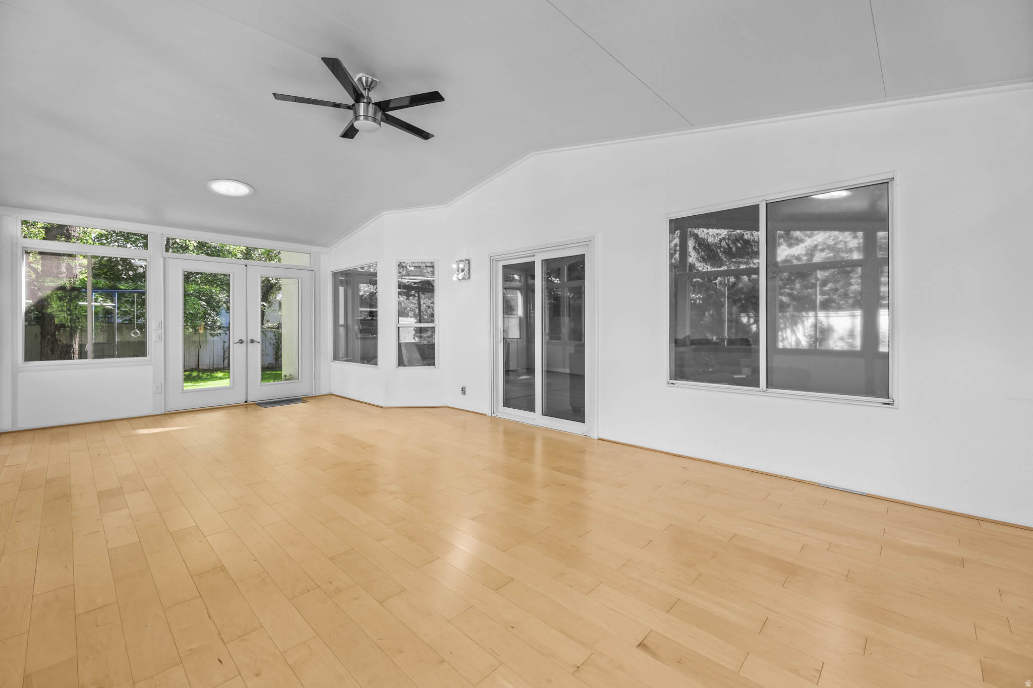 HIGH POINT - Residential