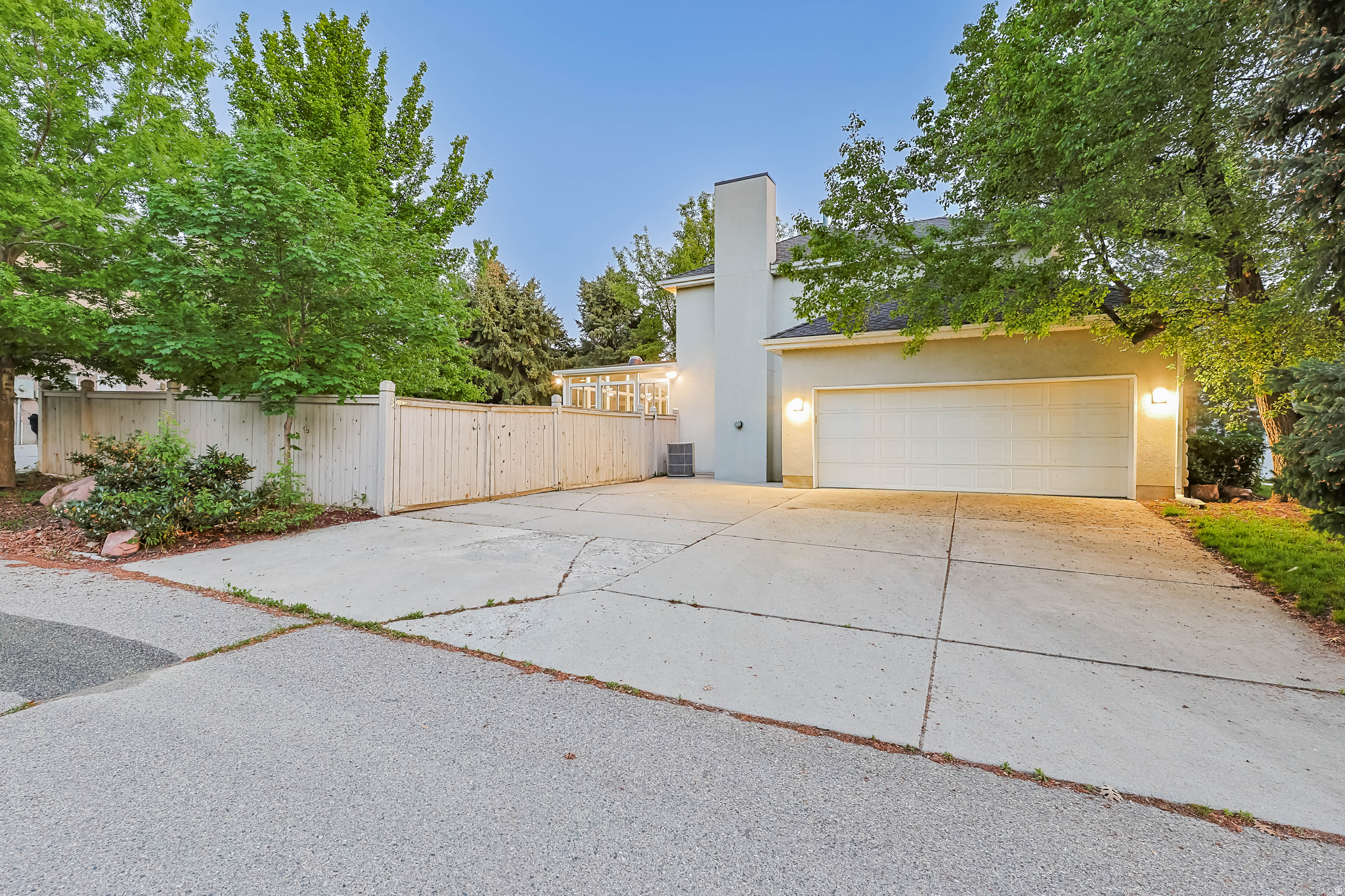 HIGH POINT - Residential